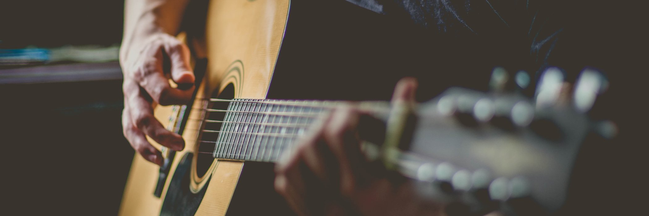 Classical guitar - son of drum