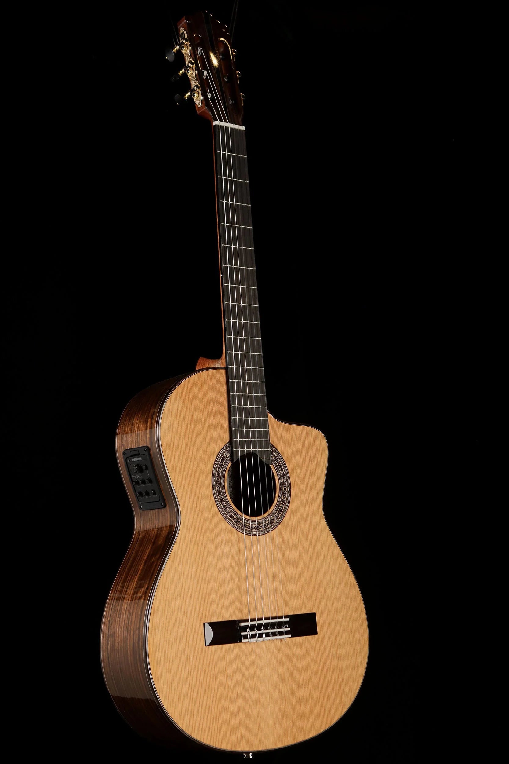 Katoh MCG115CEQ Ovangkol Cutaway Classical Guitar