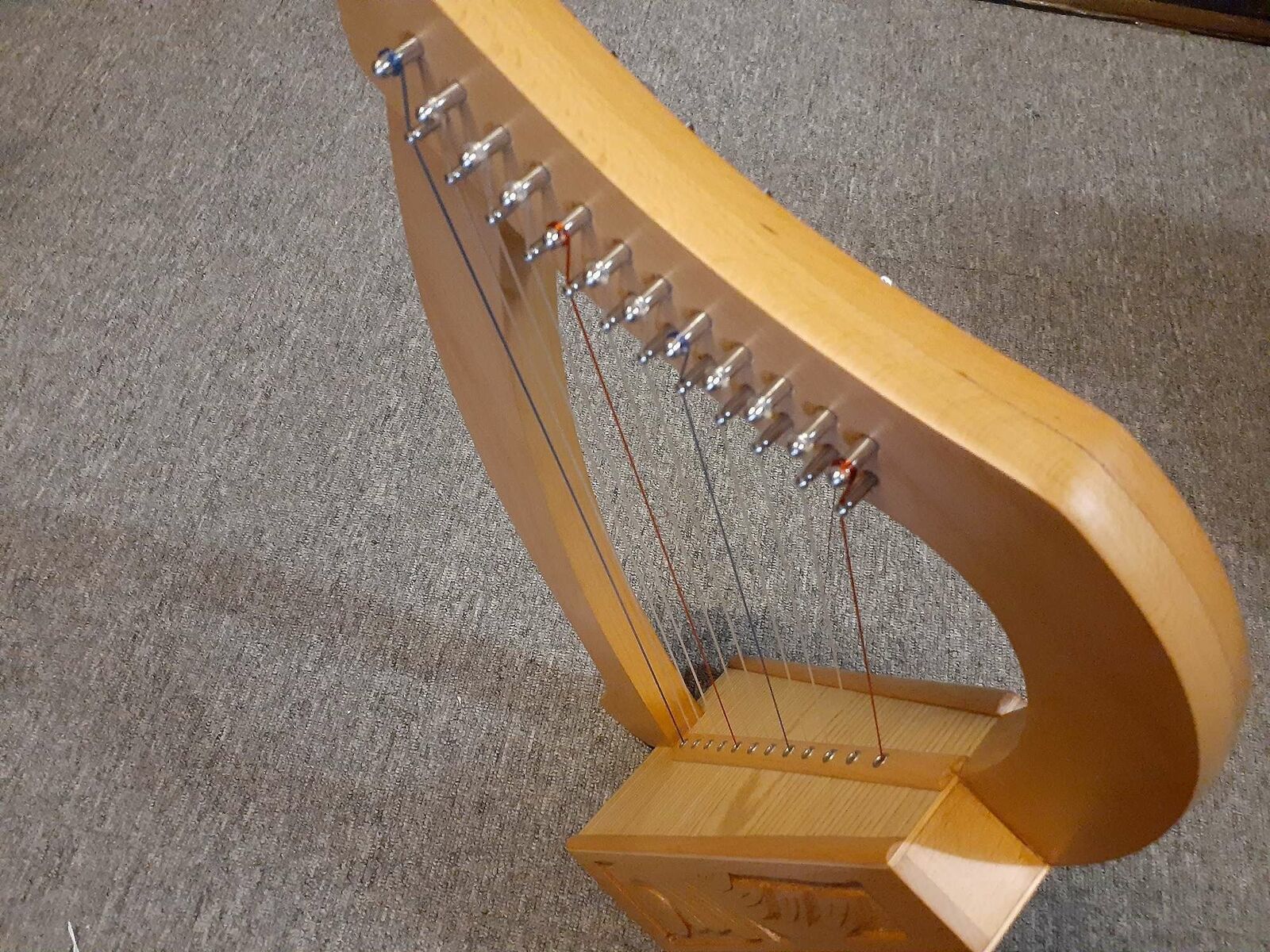  C6 to F4 Baby Harp - 12 String Carved with Bag