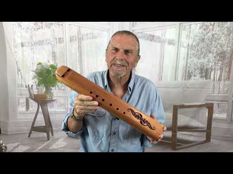 How to play High Spirits Double Nova Flute Spanish Cedar - Bass D