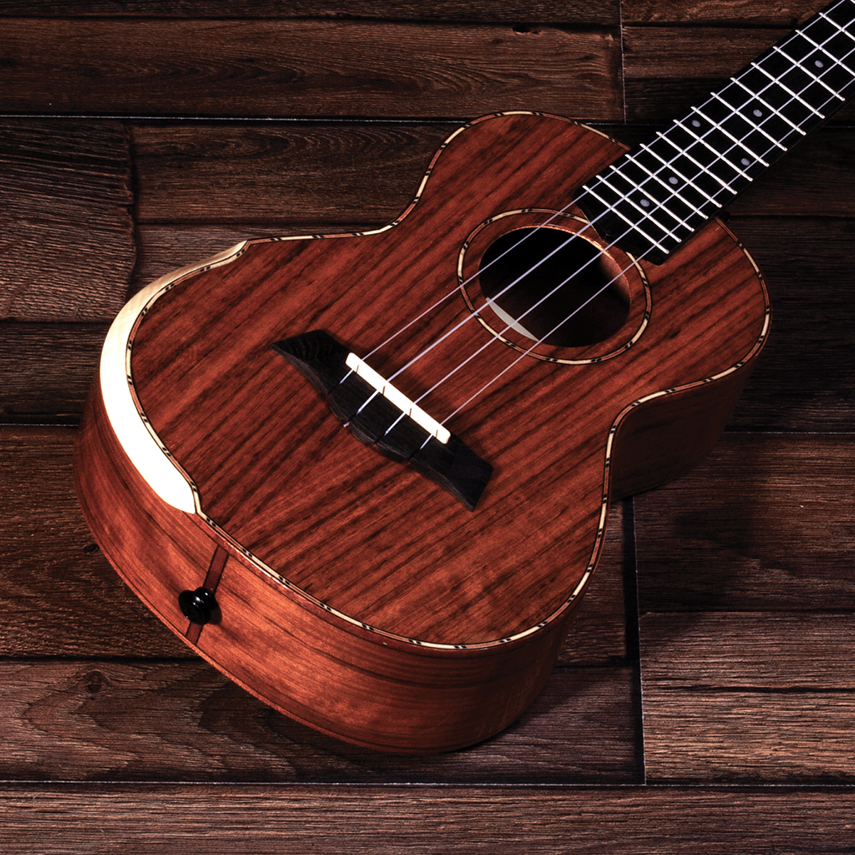 Barnes & Mullins BMUK5T Walnut Tenor Uke