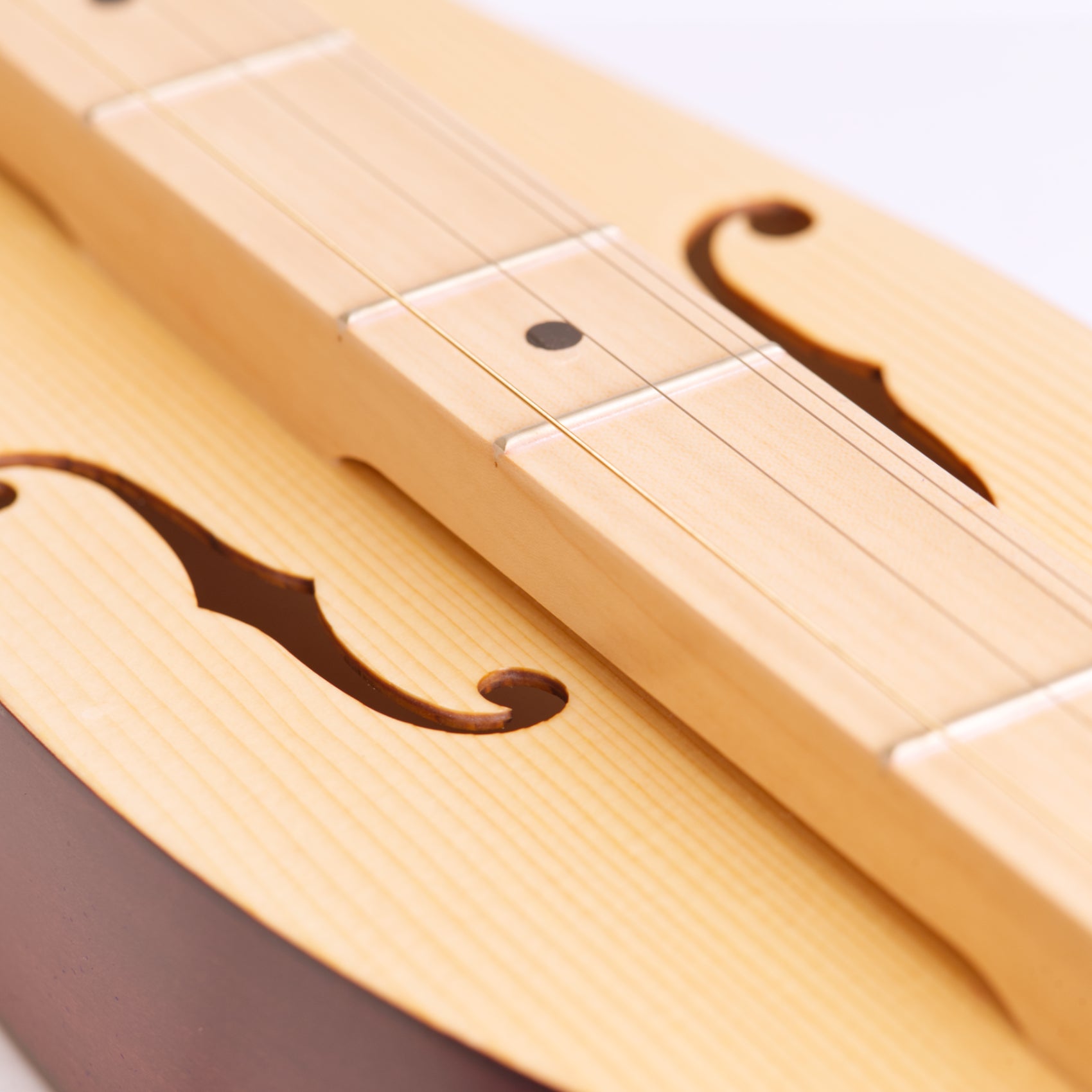 Applecreek Appalachian Dulcimer with padded gig bag included.