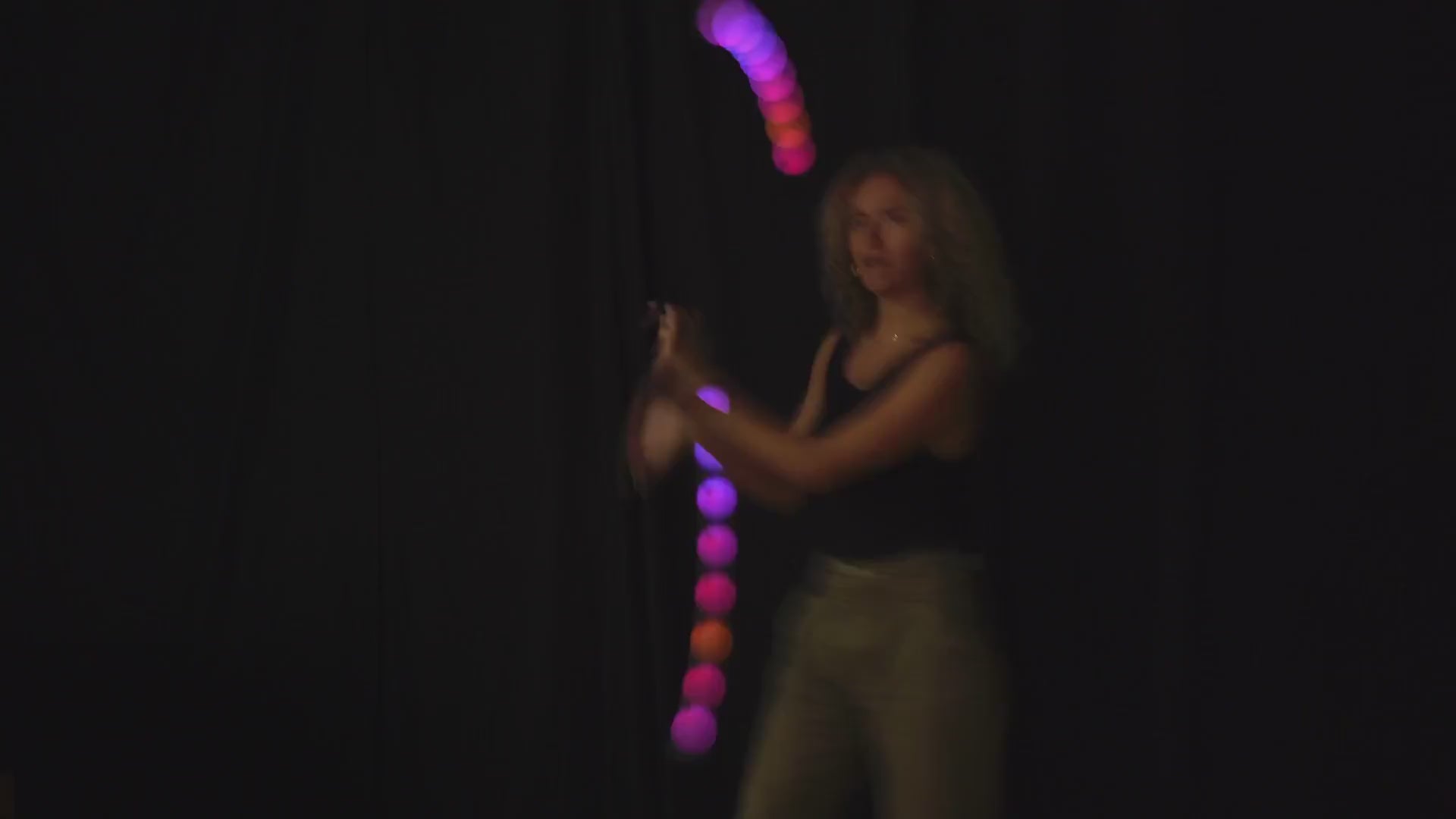 Lumi PRO Rechargable LED Glow Poi Balls V3 - Droplet Shape demo