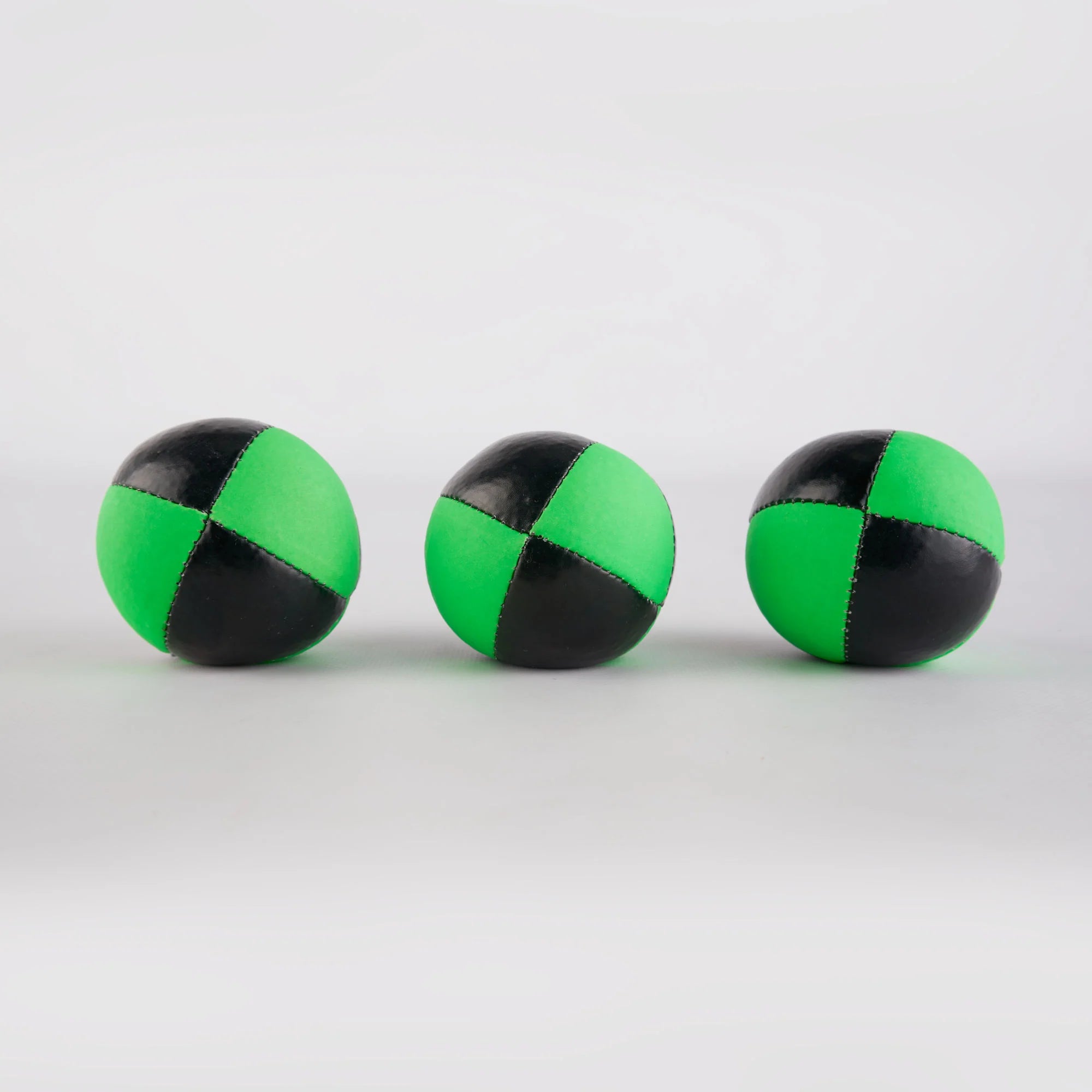 Juggling ball Set (of 3) - green black